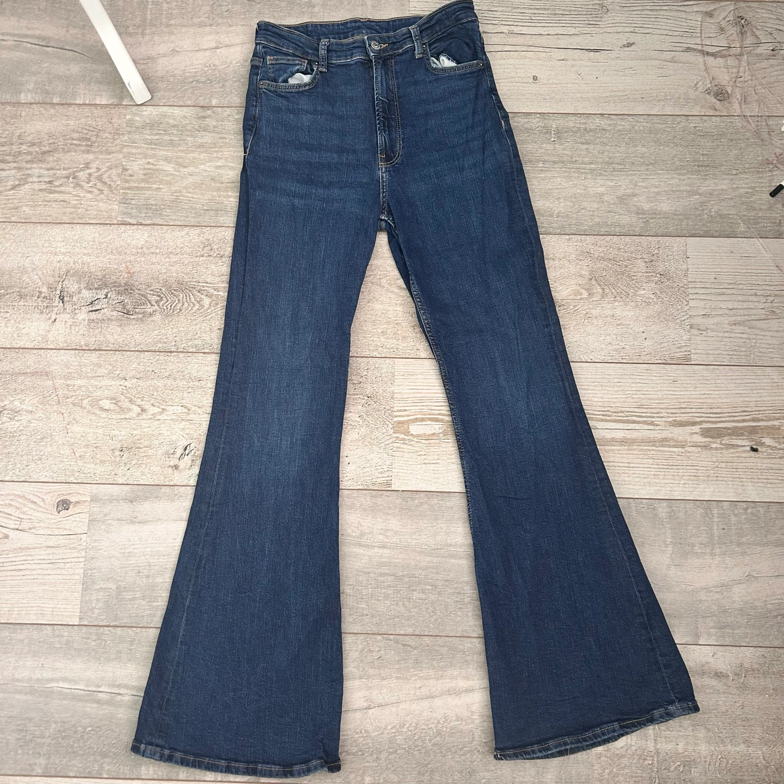 Bershka Flared Jeans Donkerblauw High Waist – Maat S 36